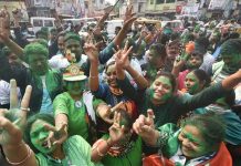 ৭২ শতাংশ ভোট পেয়ে কলকাতা দখল করল তৃণমূল
