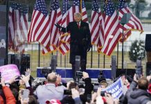 ট্রাম্প সোশ্যাল মিডিয়ায় ফিরছেন আগামীকাল