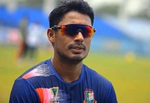 ব্যাট হাতে একাই লড়াই করলেন আশরাফুল