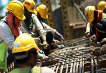 শ্রমবাজারে সম্ভাবনার হাতছানি