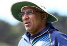 যেভাবে ড্রেসিংরুমের পরিবেশ বদলে দিয়েছেন হাতুরাসিংহে