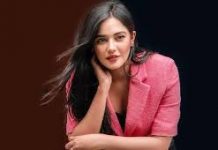 ‘এভাবে গায়ের রং নিয়ে কথা বলে নিজের পরিচয় দেবেন না’