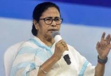আমরা ভয় পাই না : মমতা