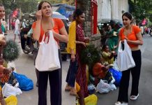 গরিবদের খাবার দিতে গিয়ে মেজাজ হারালেন সারা