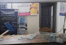 রুমায় সোনালী ব্যাংক লুট ম্যানেজার অপহরণ