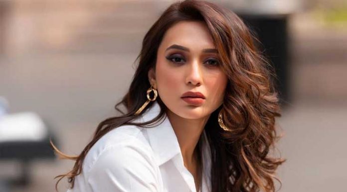 জলপাইগুড়ির মেয়ে এখন টালিগঞ্জের ‘তুফান গার্ল’