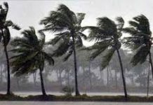 ৬০ কিমি বেগে ঝোড়ো হাওয়ার আভাস, ৬ অঞ্চলের নদীবন্দরে সতর্কতা