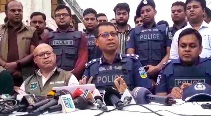 নেত্রকোনার ‘জঙ্গি আস্তানা’ থেকে যা পাওয়া গেল
