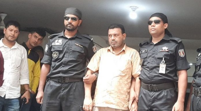 ৫০ হাজার সিমসহ অবৈধ ভিওআইপি ব্যবসায়ী গ্রেফতার