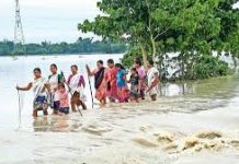 আসামে বন্যায় মৃত্যু বেড়ে ৫২, বিপৎসীমার ওপরে ব্রহ্মপুত্র