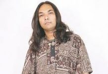 সাড়া ফেলেছে বিপ্লবের কণ্ঠে ‘সেভ বাংলাদেশ’
