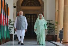 ভারতকে যে চরম উভয় সংকটে ফেলেছেন শেখ হাসিনা