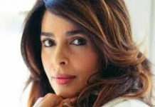 রাত ১২ টায় আমার হোটেলের দরজায় কড়া নাড়তো : মল্লিকা