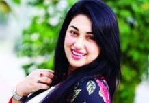 বগুড়া নয়, ঢাকাতেই পূজা পালন করবেন অপু বিশ্বাস