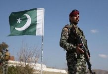 পাকিস্তানে সন্ত্রাসী হামলায় ২৫ সেনা হতাহত