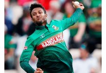 সাকিব আল হাসান, বিশ্বসেরা অলরাউন্ডার থেকে এখন শুধুই ব্যাটার