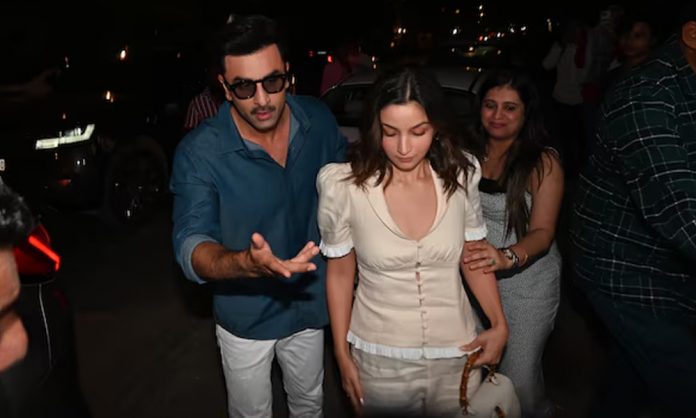 1740468980-8565a0e9180ad8b07bf023c137e91161