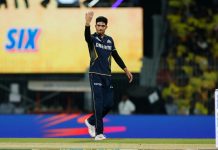 এবারের আইপিএলে ৩০০ রানের সম্ভাবনা দেখছেন গিল