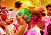 যেভাবে কাটল টালি তারকাদের হোলি খেলা