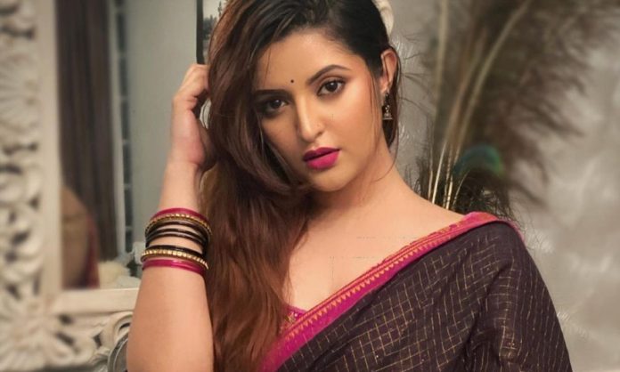 1743763670-243d68bc8a317892e1ec5f88391d16c7