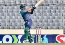 অল্পের জন্য সেঞ্চুরি হাতছাড়া নাসিরের