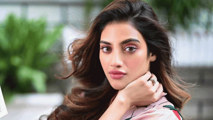 Nusrat-Jahan-4-680e33e4c2ebd