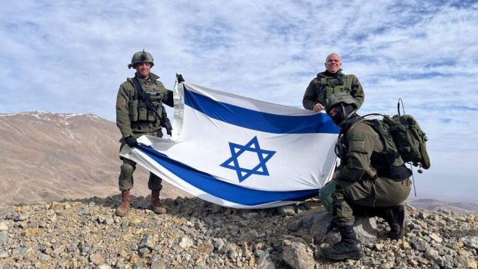 Untitled-11-67fbeb3e10204