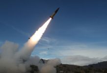 রাশিয়ার অভ্যন্তরে দূরপাল্লার ক্ষেপণাস্ত্র হামলার অনুমতি পেল ইউক্রেন