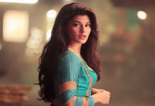 ঝড়ের মুখে জ্যাকুলিন