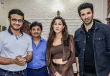 হঠাৎ সৌরভ গাঙ্গুলির বাড়িতে কেন সারা-আদিত্য?
