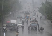 পাকিস্তানজুড়ে বৃষ্টিতে ৮ জনের প্রাণহানি