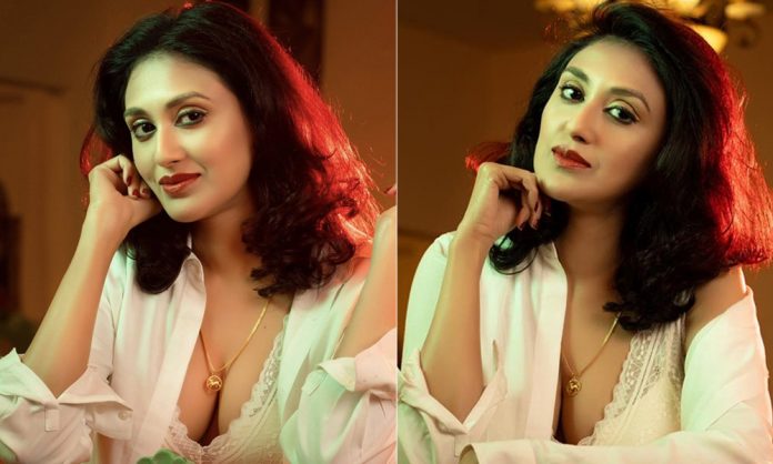 1753861597-a50f7b40bfe21468df8030d9e24ed7ce