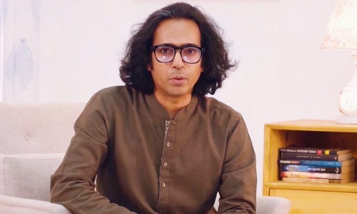 1754539404-dced1269eff8ca62107257a25c37bdce