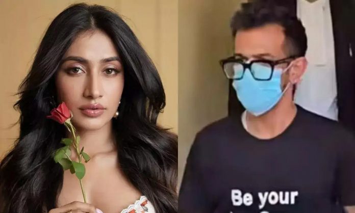 1755672445-17a7999f7c302fdc191c216ba2db1968