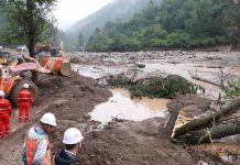 চীনের গাংশু প্রদেশে পাহাড়ি বন্যায় নিহত ১০, নিখোঁজ ৩৩