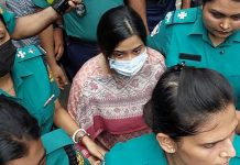 রিসোর্ট-রেস্টুরেন্টেও সরকার উৎখাতে একাধিক বৈঠক