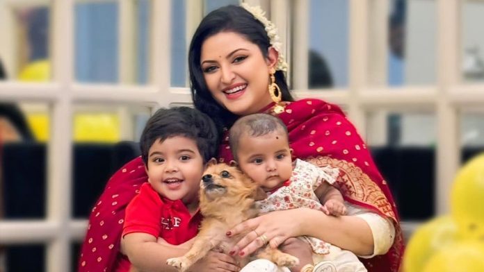 Untitled-7-6890bc1409c9e