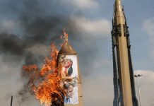 বিভিন্ন দেশে অস্ত্র কারখানা গড়ে তুলেছে ইরান