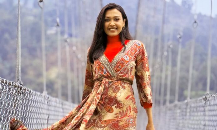 1758523939-e032735fa46bdeeef466dbe8e3a0715d