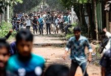 চবি শিক্ষার্থী ও গ্রামবাসীর মধ্যে চাপা উত্তেজনা