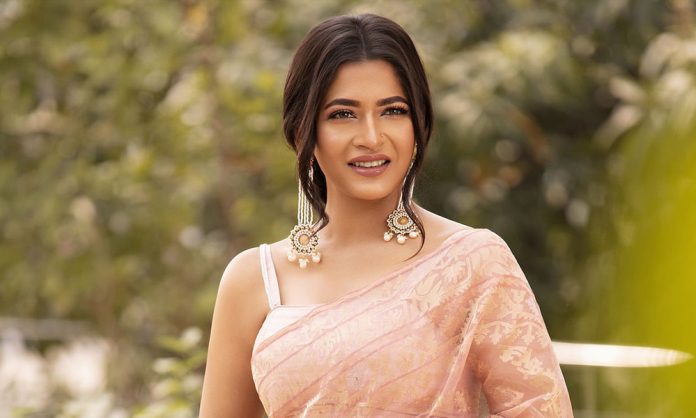 1759653954-7b04b8683547a3480fc640e75e2c8137