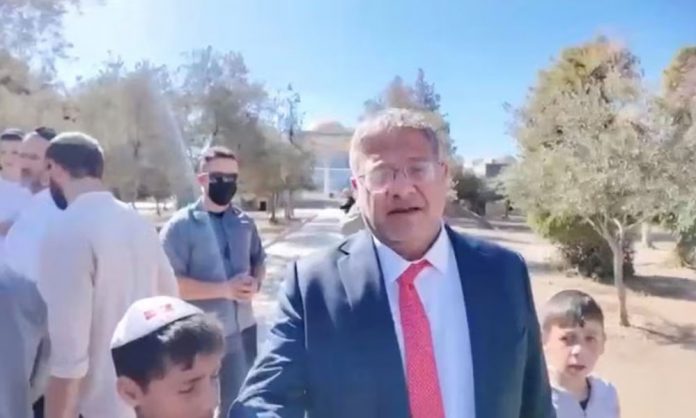 1759918434-d910c0bfa749cd12cea822ced3c1f8b7