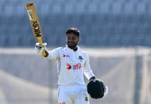 মাহমুদুলের সেঞ্চুরিতে ছুটছে বাংলাদেশ