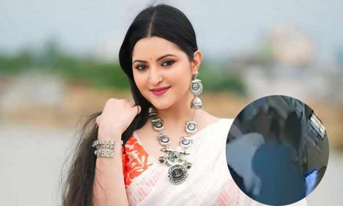 1762946564-d4c87a369703df650d1a42cc386fdeaf