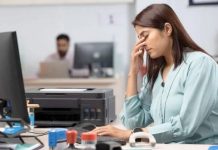 কাজে মনোযোগ দিতে পারছেন না? যে পানীয়তে মিলবে সমাধান