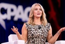 বিবিসিকে নিয়ে হোয়াইট হাউসের প্রেস সেক্রেটারির ব্যঙ্গ