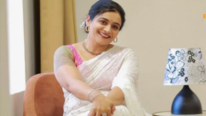meera-vasudevan-2-691c56c5f0c81
