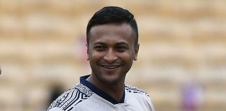 দেশের মাটিতে পূর্ণাঙ্গ সিরিজ খেলে অবসর নিতে চান সাকিব