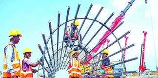 দুর্নীতির কারণে সংকুচিত হচ্ছে শ্রমবাজার