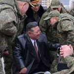 রাশিয়ায় মিশন শেষে ফিরে আসা সেনাদের স্বাগত জানিয়েছেন উ. কোরিয়ার নেতা কিম